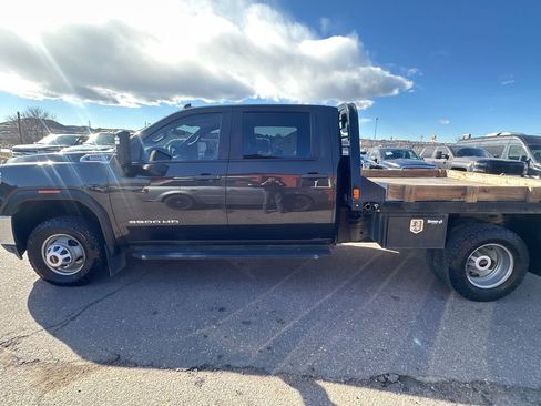 Used 2021 GMC Sierra 3500 4x4 Crew Cab w/ Gooseneck/5TH Wheel Package image 4