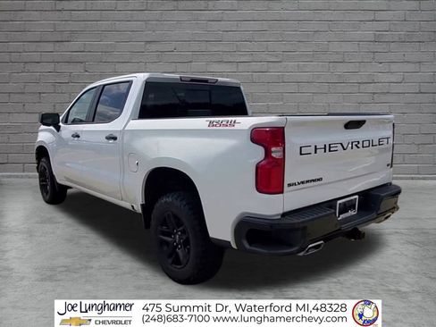 Used 2022 Chevrolet Silverado 1500 LT Trail Boss w/ LT Trail Boss Premium Package AWD/4WD image 7