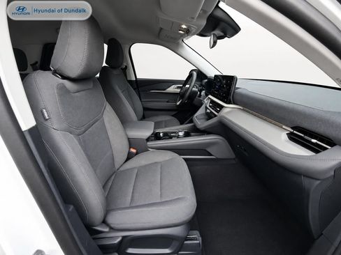 Used 2026 Ford Explorer Active RWD image 11