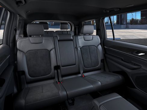 New 2026 Jeep Grand Cherokee L 2WD image 15
