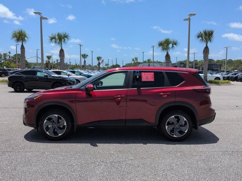 Used 2026 Nissan Rogue SV FWD image 8