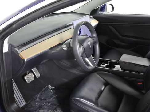 Used 2020 Tesla Model 3 Standard Range image 26