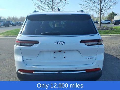 Certified 2025 Jeep Grand Cherokee L Limited AWD/4WD image 5