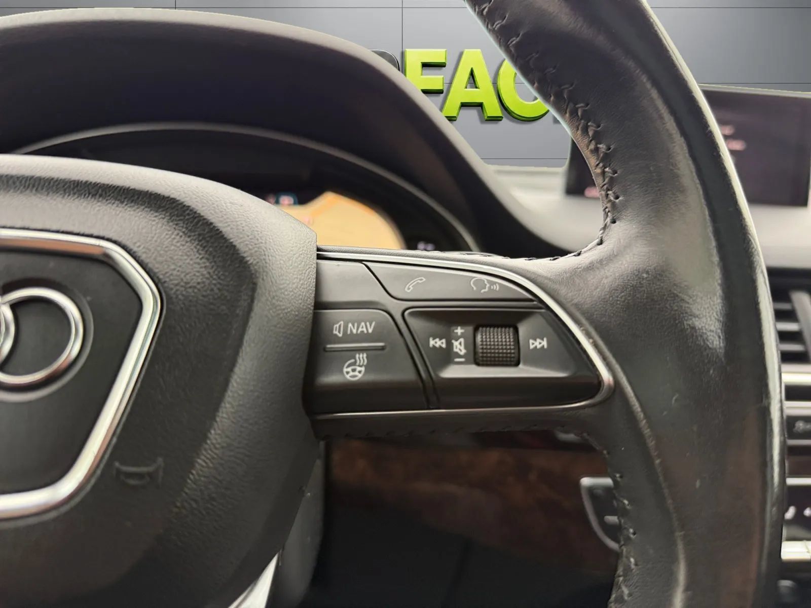 Used 2018 Audi Q7 3.0T Prestige w/ Prestige Package AWD/4WD image 27