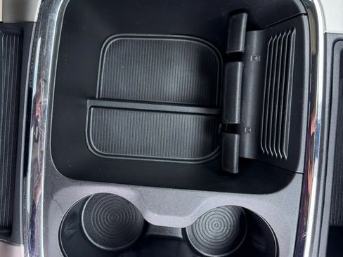 Used 2017 RAM 1500 Laramie w/ Convenience Group image 28