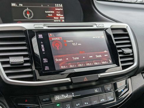 Used 2017 Honda Accord EX-L image 31