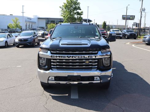 Used 2020 Chevrolet Silverado 3500 LTZ w/ LTZ Plus Package AWD/4WD image 3
