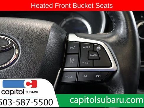 Used 2023 Toyota Highlander XLE image 21