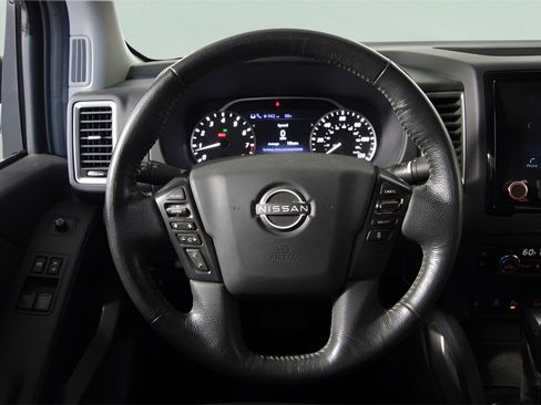Used 2022 Nissan Frontier SV image 14