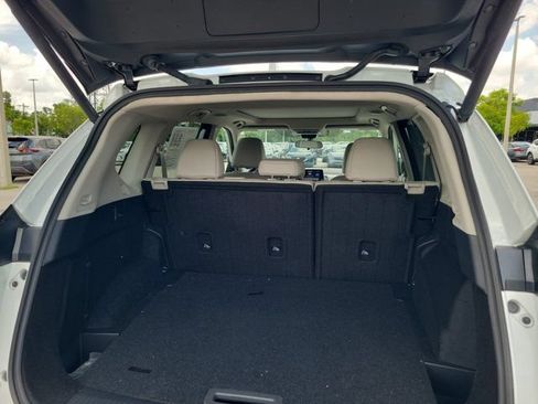 Certified 2026 Nissan Rogue SV w/ SV Premium Package FWD image 10