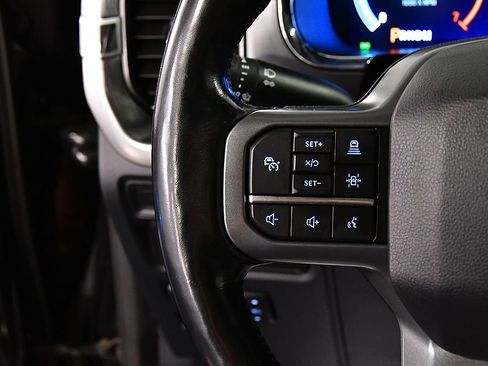 Used 2021 Ford F150 Lariat w/ Equipment Group 502A High AWD/4WD image 21