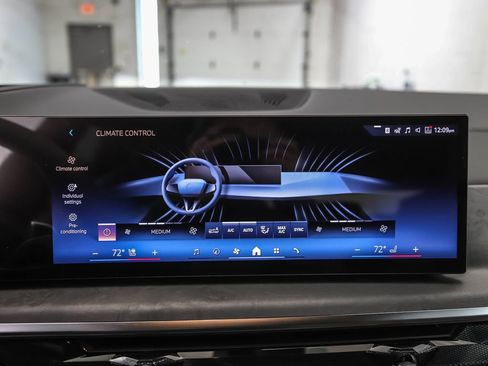 New 2026 BMW X5 xDrive40i w/ Executive Package AWD/4WD image 18