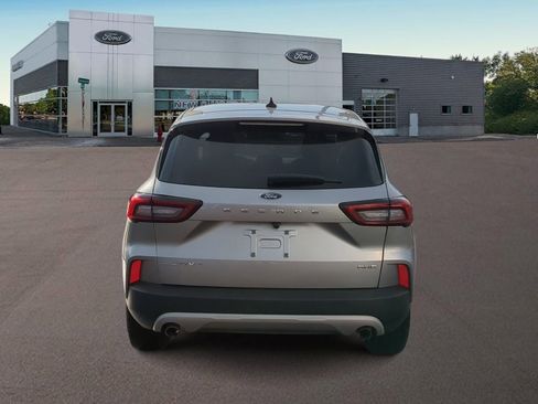 Used 2023 Ford Escape Active image 10