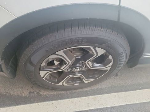 Used 2019 Honda CR-V Touring image 8