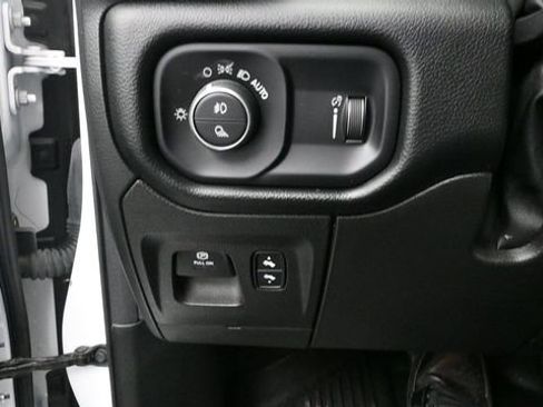 Used 2022 RAM 1500 Big Horn AWD/4WD image 22