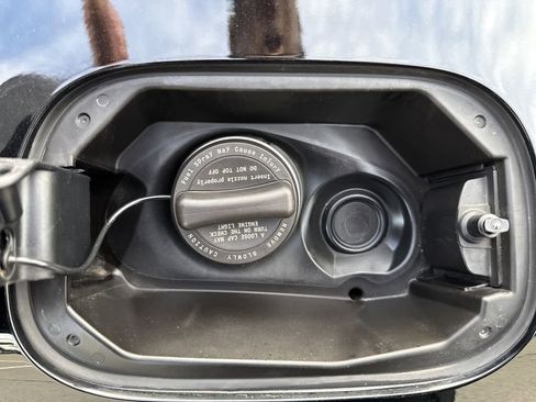 Used 2025 Mercedes-Benz CLA 250 image 24