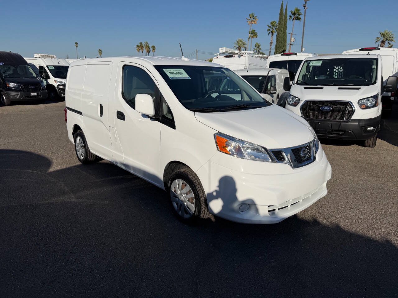 Used 2020 Nissan NV200 SV FWD image 2