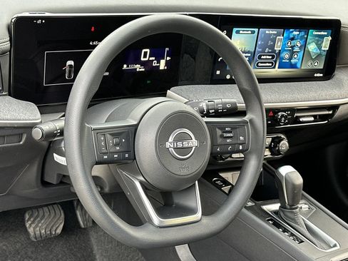 New 2026 Nissan Kicks SV w/ SV Premium Package AWD/4WD image 9