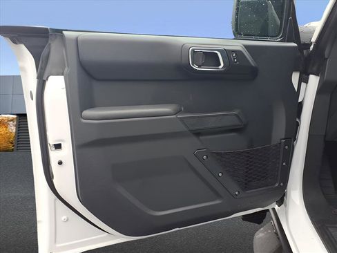 New 2025 Ford Bronco Badlands AWD/4WD image 8