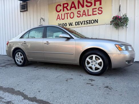 Used 2006 Hyundai Sonata LX FWD image 2