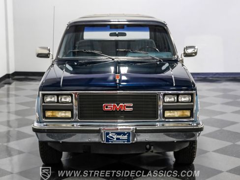 Used 1990 GMC Suburban 4WD image 32