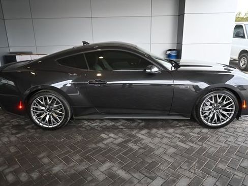 Used 2024 Ford Mustang GT Premium image 6