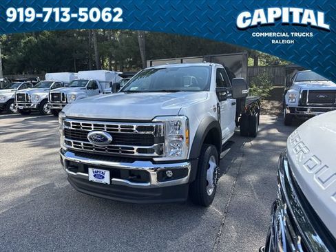 New 2026 Ford F550 4x4 Regular Cab Super Duty image 4