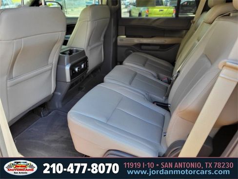 Used 2021 Ford Expedition XLT image 16