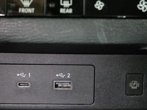 Used 2024 Mitsubishi Outlander SE AWD/4WD image 22
