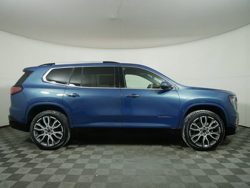 New 2026 GMC Acadia Denali Ultimate image 2