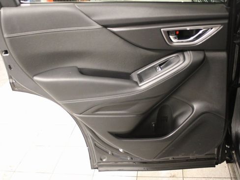 Used 2019 Subaru Forester Premium image 18