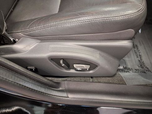 Used 2016 Volvo S60 T5 Premier w/ Climate Package image 11