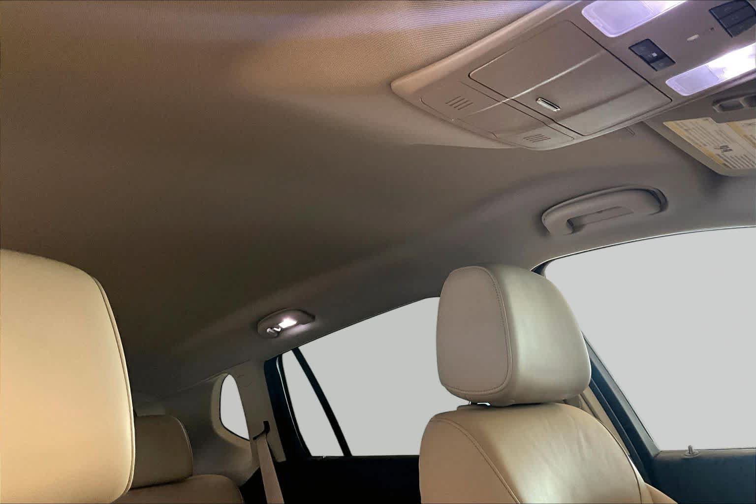 Used 2020 Buick Envision Essence w/ LPO, Cargo Package FWD image 12