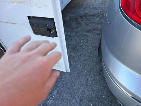 Used 2014 Ford F350 XL w/ Power Equipment Group image 9