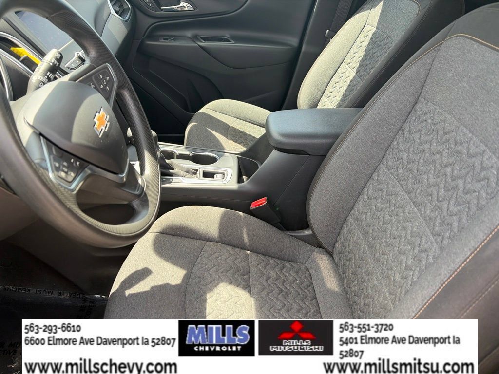 Used 2022 Chevrolet Equinox LT AWD/4WD image 10
