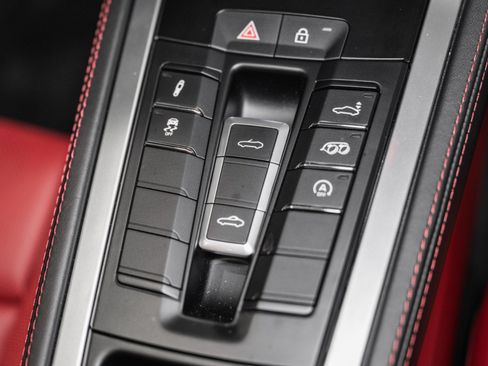 Used 2024 Porsche 718 Boxster GTS RWD image 40