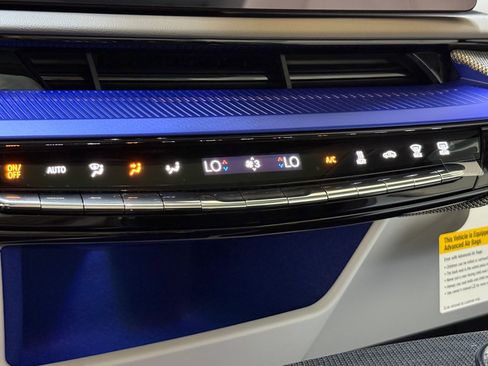 New 2026 Cadillac Optiq Sport 1 image 31