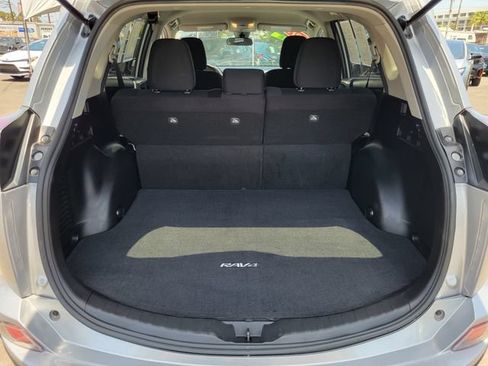 Used 2017 Toyota RAV4 LE w/ Carpet Mat Package FWD image 21