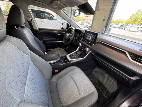 Used 2020 Toyota RAV4 XLE AWD/4WD image 44