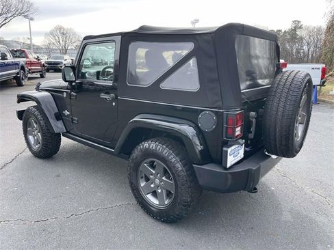 Used 2015 Jeep Wrangler Sport image 4