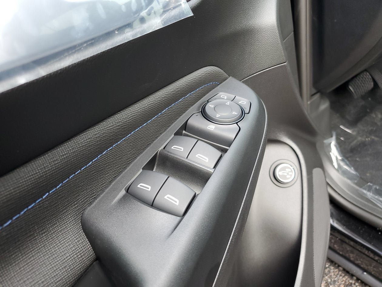 New 2026 Buick Envista Sport Touring w/ Convenience II Package FWD image 17