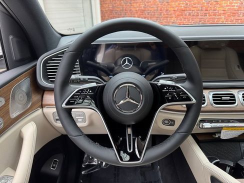 New 2026 Mercedes-Benz GLE 580 4MATIC image 14