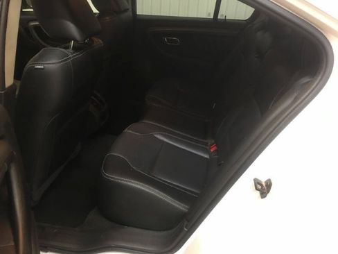 Used 2012 Ford Taurus SEL FWD image 10