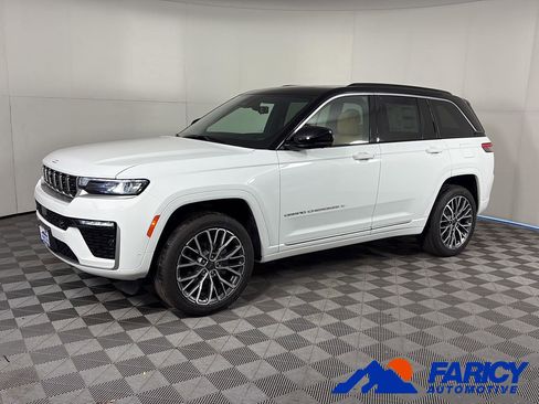 New 2026 Jeep Grand Cherokee Summit w/ Adv Protech Group IV AWD/4WD image 1