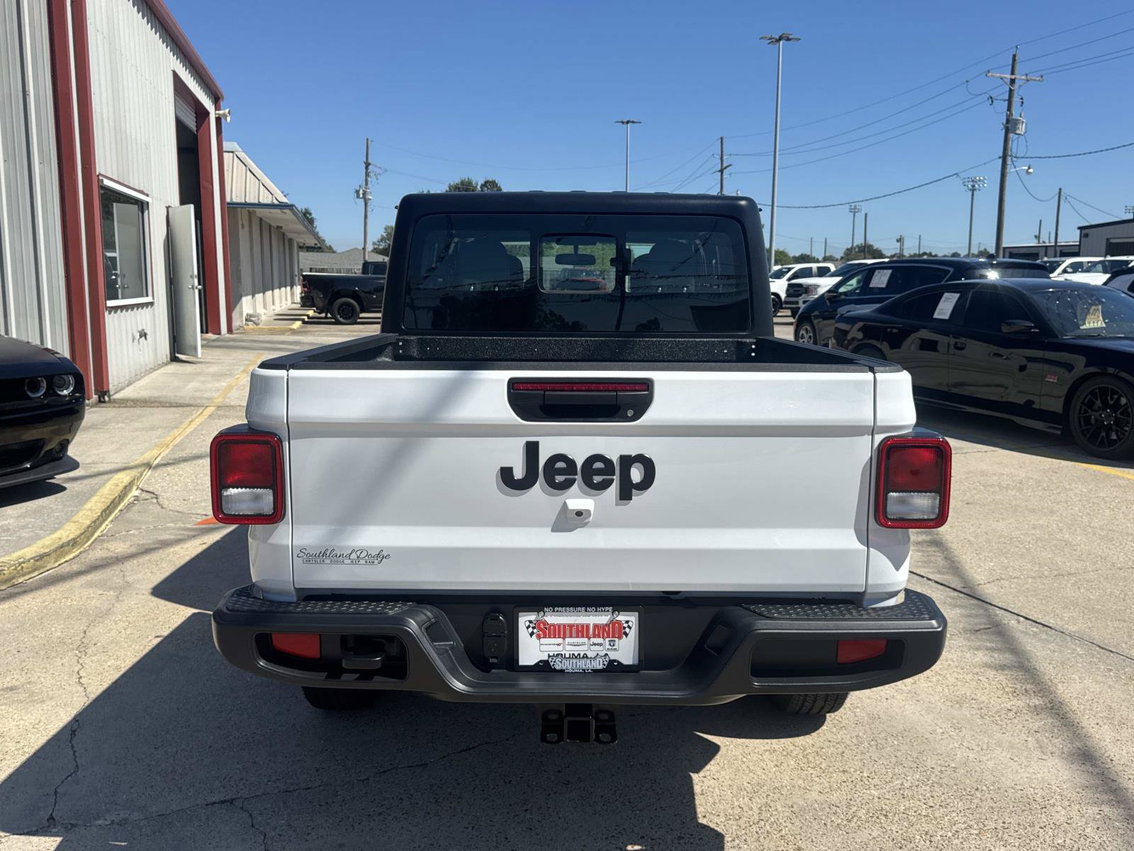 Used 2026 Jeep Gladiator Sport AWD/4WD image 6
