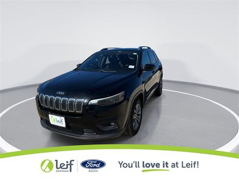 Used 2019 Jeep Cherokee Latitude Plus image 4