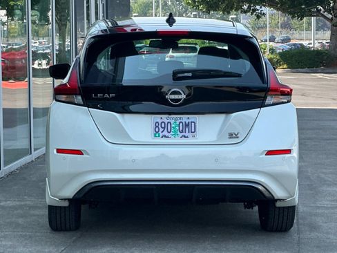 Used 2025 Nissan Leaf SV Plus FWD image 4