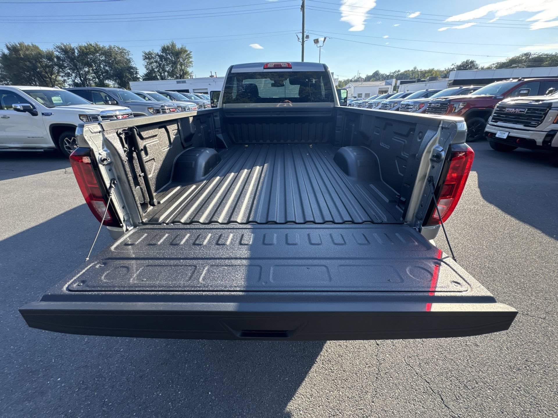New 2026 GMC Sierra 2500 Pro w/ Convenience Package AWD/4WD image 19