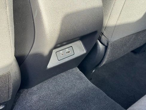 Used 2025 Nissan Altima 2.5 SV image 9