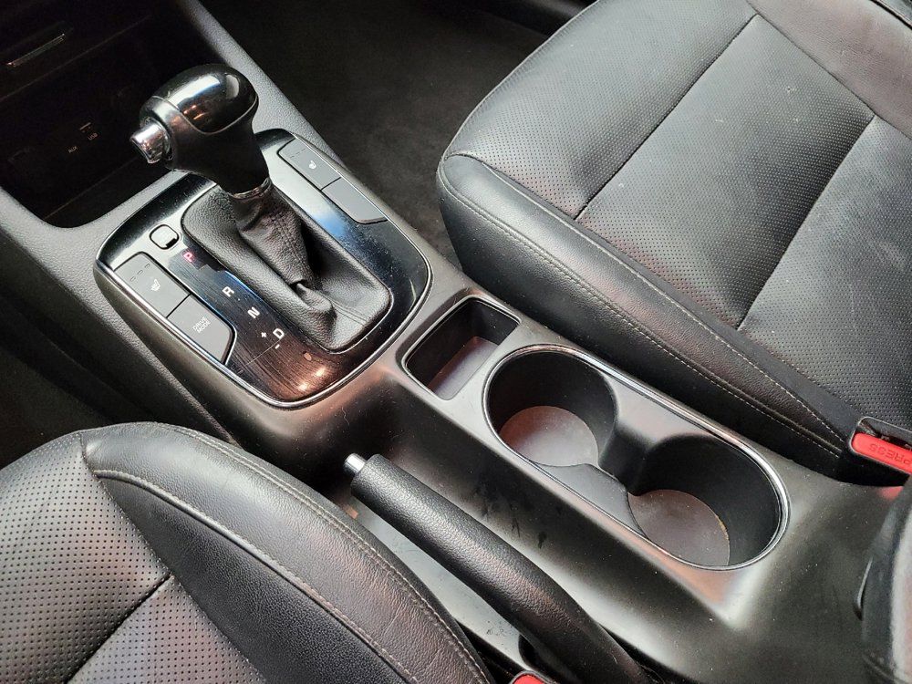 Used 2017 Kia Forte SX FWD image 26